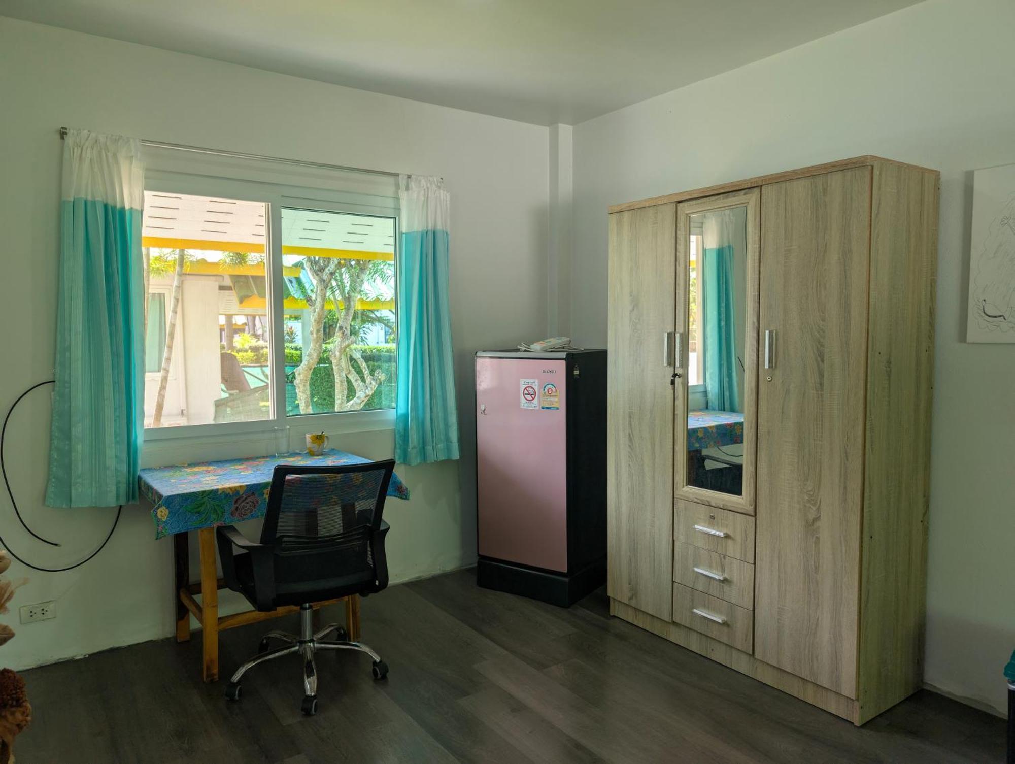 Tao Life Center Hotel Ban Mae Khon Exterior photo