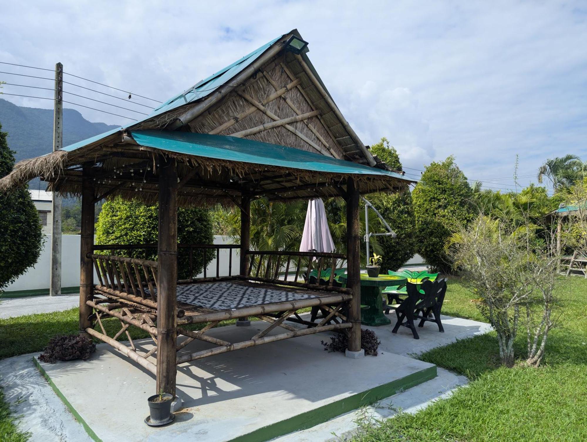 Tao Life Center Hotel Ban Mae Khon Exterior photo